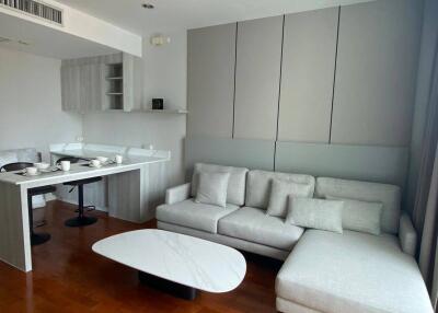 1-BR Condo at Siri Residence Sukhumvit near BTS Phrom Phong