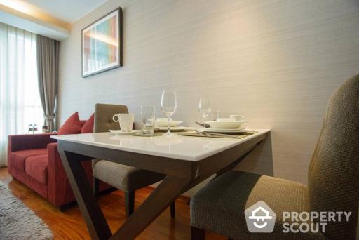 1-BR Serviced Apt. near BTS Phrom Phong