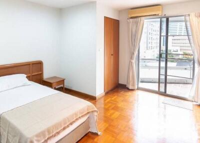 3-BR Apt. near BTS Phrom Phong