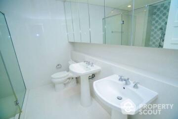 3-BR Condo at Aguston Sukhumvit 22 near MRT Queen Sirikit National Convention Centre