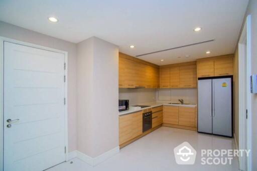 3-BR Condo at Aguston Sukhumvit 22 near MRT Queen Sirikit National Convention Centre