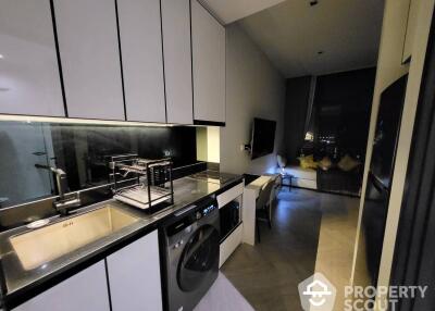 Studio Condo at Chapter Charoennakhorn - Riverside near BTS Krung Thon Buri