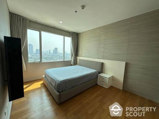 1-BR Condo at Villa Sathorn near BTS Krung Thon Buri