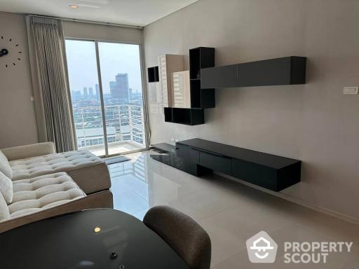 1-BR Condo at Villa Sathorn near BTS Krung Thon Buri