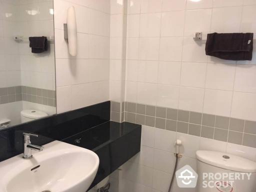 Studio Condo at Plus 67 near BTS Phra Khanong