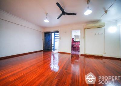 3-BR Townhouse near BTS Sanam Pao