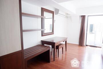 2-BR Condo at Omni Tower near BTS Nana