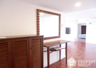 2-BR Condo at Omni Tower near BTS Nana