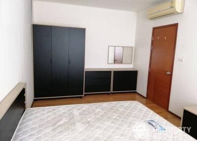 1-BR Condo at Villa Sathorn near BTS Krung Thon Buri (ID 514751)