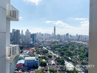 1-BR Condo at Circle Condominium near MRT Phetchaburi