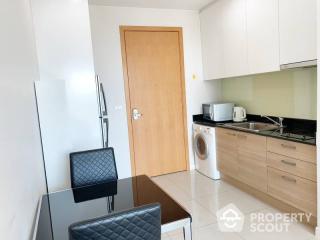 1-BR Condo at Circle Condominium near MRT Phetchaburi