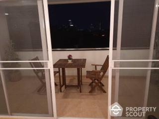 2-BR Apt. near BTS Ekkamai (ID 512221)