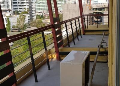 2-BR Apt. near BTS Thong Lor (ID 418270)