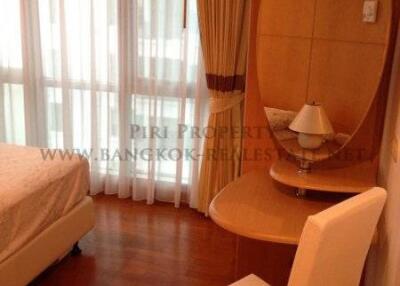 3-BR Condo at Grand Langsuan Condominium near BTS Ratchadamri (ID 512959)