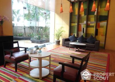 2-BR Condo at Urbana Langsuan Condominium near BTS Ratchadamri