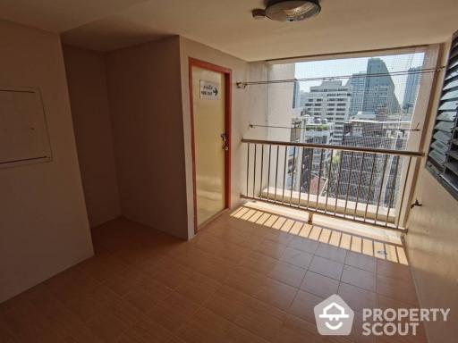 3-BR Apt. near BTS Nana (ID 513087)