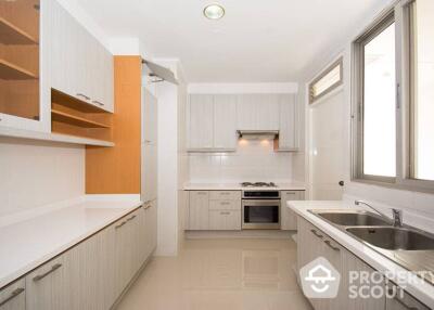 3-BR Apt. near BTS Phrom Phong (ID 511343)