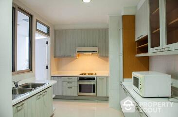 3-BR Apt. near BTS Phrom Phong (ID 511343)