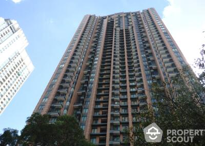 1-BR Condo at Villa Asoke near MRT Phetchaburi