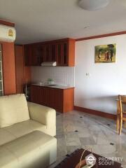 1-BR Condo at Supalai Place Sukhumvit 39 near BTS Phrom Phong (ID 510253)