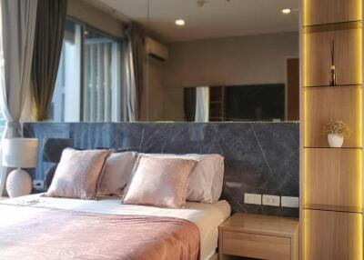 1-BR Condo at Rhythm Sukhumvit 50 near BTS On Nut