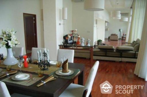 4-BR Apt. near BTS Surasak