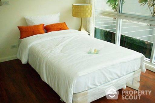 4-BR Apt. near BTS Surasak