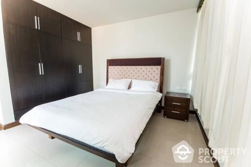 3-BR Apt. near BTS Chong Nonsi (ID 513010)