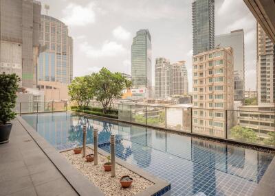 Studio Condo at Noble Refine Prompong near BTS Phrom Phong