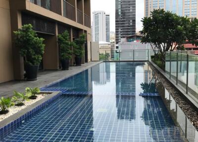 Studio Condo at Noble Refine Prompong near BTS Phrom Phong