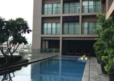 Studio Condo at Noble Refine Prompong near BTS Phrom Phong