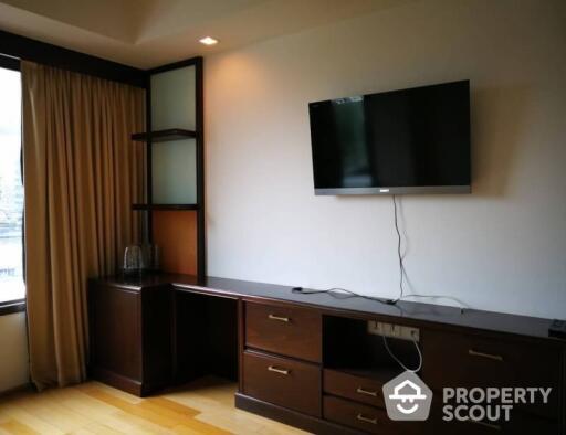 3-BR Condo at Prive By Sansiri near BTS Phloen Chit (ID 514690)