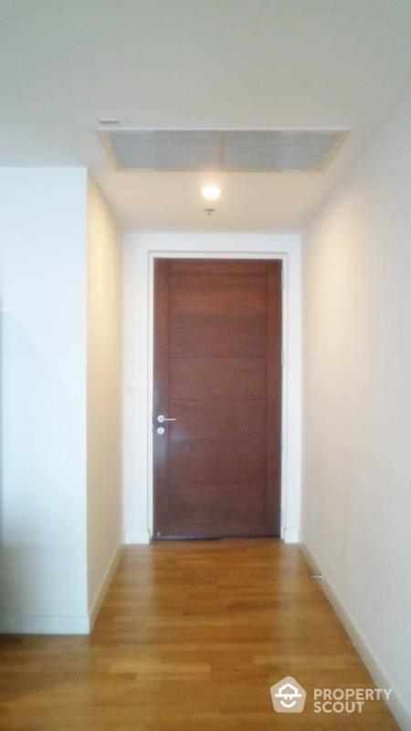 1-BR Condo at Urbana Sathorn Condominium near BTS Sala Daeng (ID 510354)