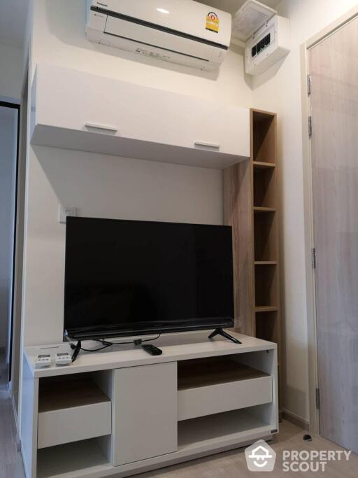 1-BR Condo at Life Asoke near ARL Makkasan