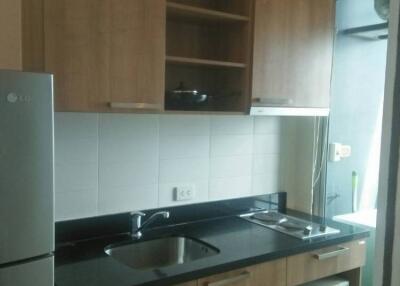 2-BR Condo at Hive Sathorn near BTS Krung Thon Buri (ID 516591)