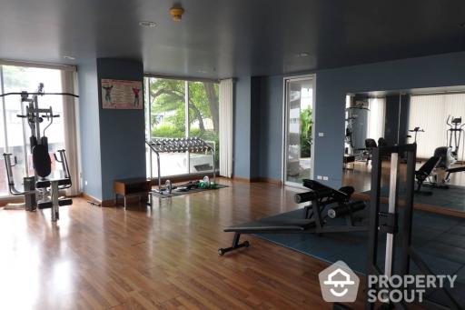 1-BR Condo at Sukhumvit Plus near BTS Phra Khanong