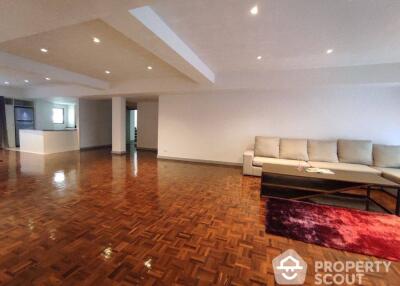 2-BR Apt. near MRT Sukhumvit