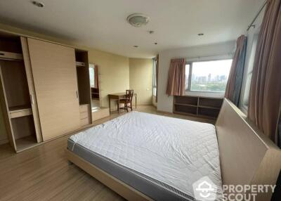 3-BR Apt. near MRT Queen Sirikit National Convention Centre (ID 399926)