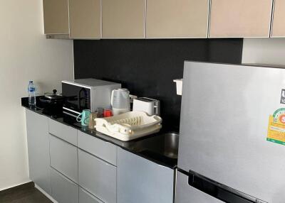 1-BR Condo at The Lofts Ekkamai near BTS Ekkamai (ID 511857)