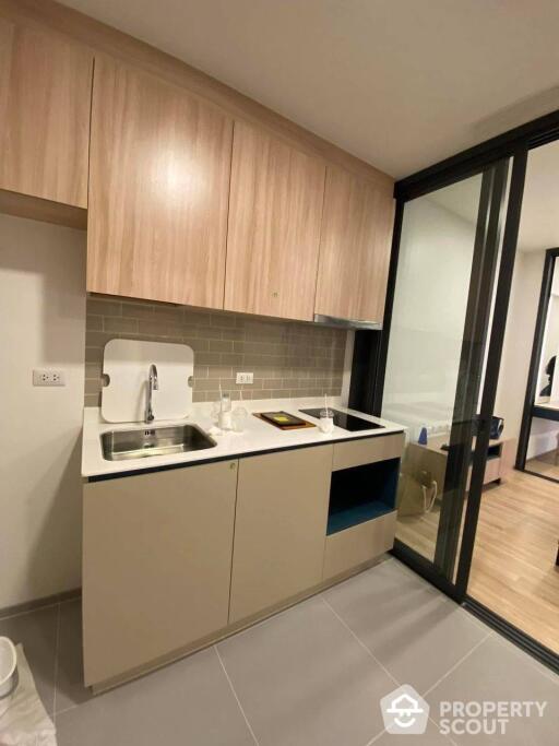 1-BR Condo at Xt Phayathai near BTS Phaya Thai