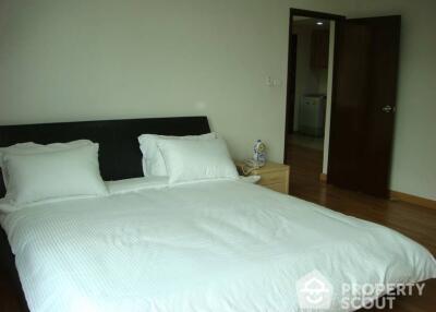 2-BR Apt. near MRT Queen Sirikit National Convention Centre (ID 399878)