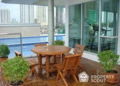 2-BR Apt. near MRT Queen Sirikit National Convention Centre (ID 399878)