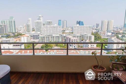 3-BR Condo at Hampton Thonglor 10 near BTS Thong Lor (ID 513443)