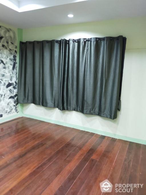 3-BR House near ARL Ramkhamhaeng