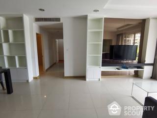 2-BR Condo at The Rise Sukhumvit 39 near BTS Phrom Phong (ID 514938)