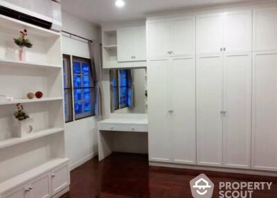 4-BR Townhouse near BTS Phrom Phong (ID 479742)