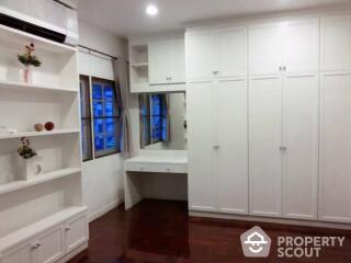 4-BR Townhouse near BTS Phrom Phong (ID 479742)