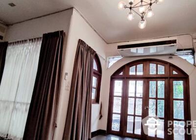 4-BR Townhouse near ARL Ramkhamhaeng (ID 479965)