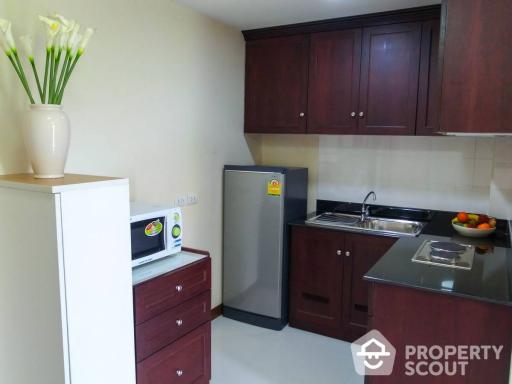 1-BR Apt. near BTS Ekkamai (ID 408822)