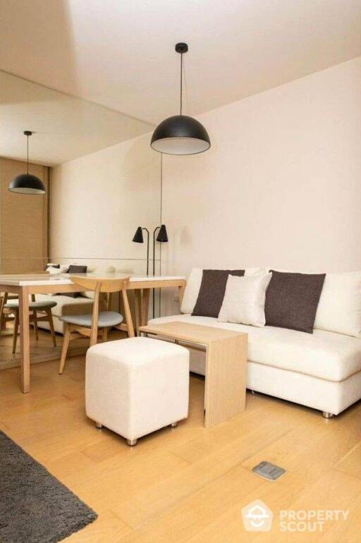 1-BR Condo at Liv @ 49 near BTS Thong Lor